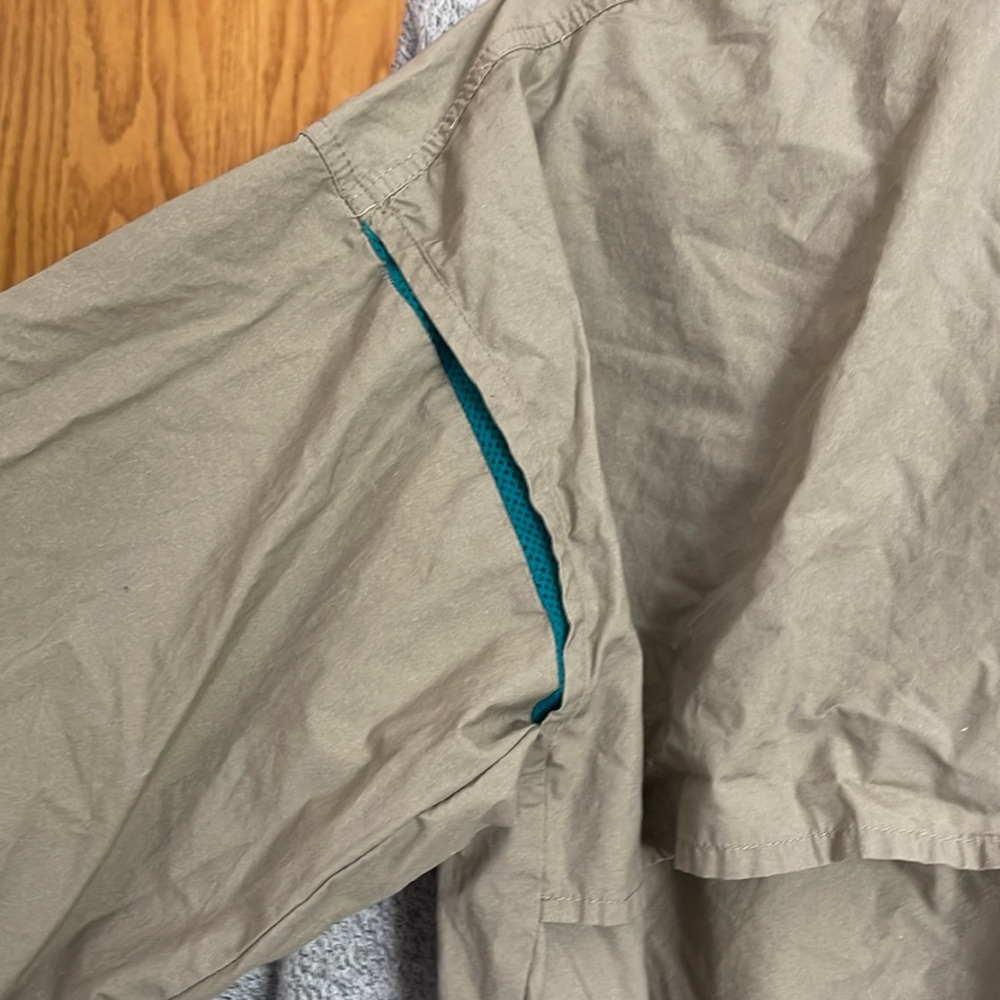 Columbia Men's Casual Button Down Shirt - Tan - Picture 8 of 10